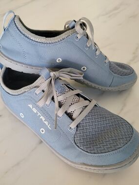 Astral Loyak Womens Water Shoes Rainshadow Blue Size 8 Barefoot Aquatic Preowned